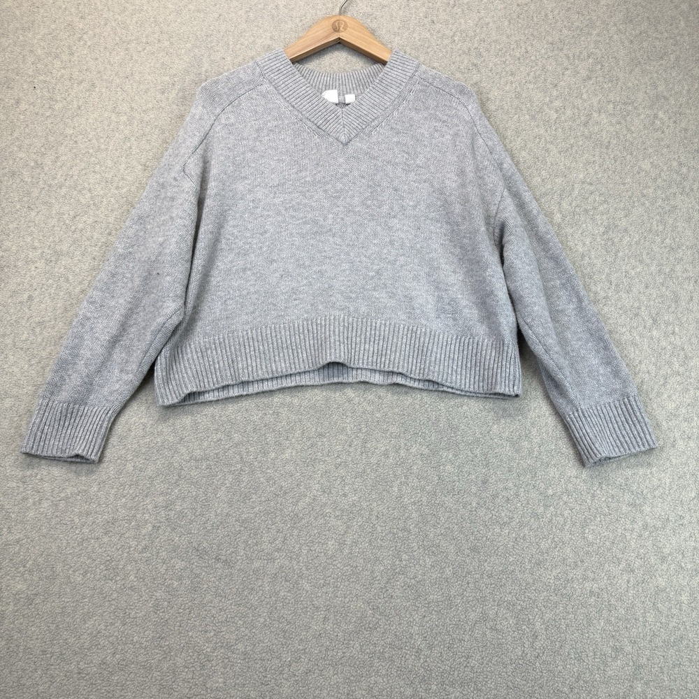 Gap Kids Girls XL (12) Gray V-Neck Cropped Knit Sweater